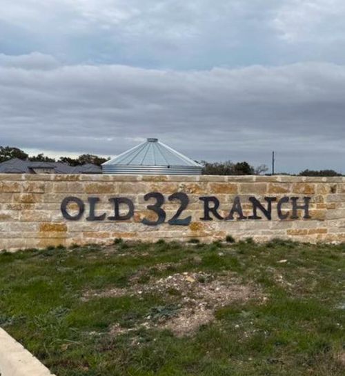 000 Windmill Ridge Dr, Blanco, TX, 78606 | Card Image