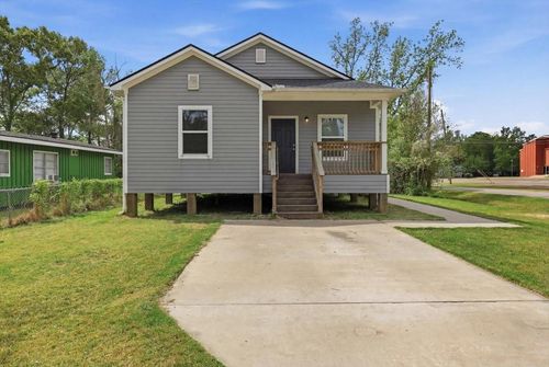 2495 Wilson St, Beaumont, TX, 77703-2231 | Card Image