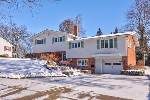 235 Cherry St, Frankenmuth, MI, 48734-1704 | Card Image