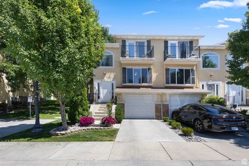 9525 Fairway View Dr, Sandy, UT, 84070-2527 | Card Image