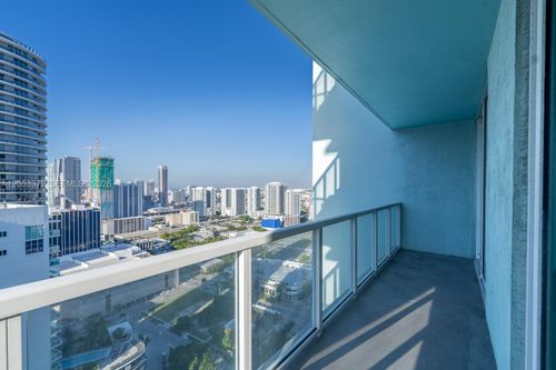 3809-1900 N Bayshore Dr, Miami, FL, 33132-3001 | Card Image