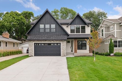 5821 Ashcroft Ave, Edina, MN, 55424-1702 | Card Image