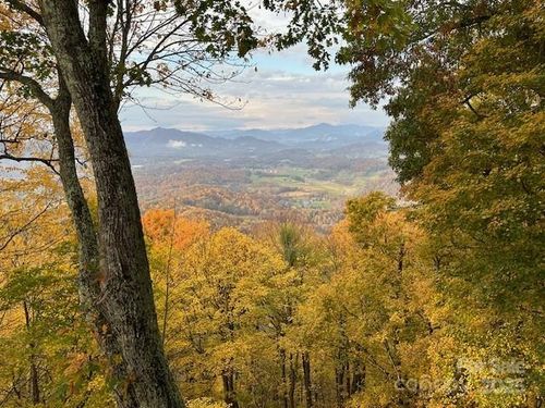74 Olympia Ln, Waynesville, NC, 28786-0529 | Card Image