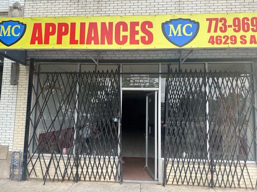 4629 S Ashland Ave, Chicago, IL, 60609-3252 | Card Image