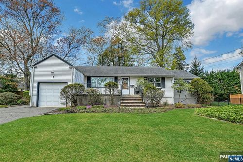 15 Clark Street, Cresskill, NJ, 07626 | Card Image