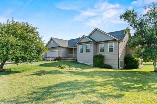 3560 White Tail Dr, Wonder Lake, IL, 60097-8186 | Card Image
