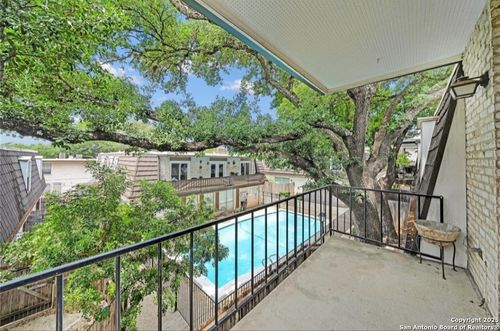 apt-223-8038 Broadway, San Antonio, TX, 78209-8008 | Card Image