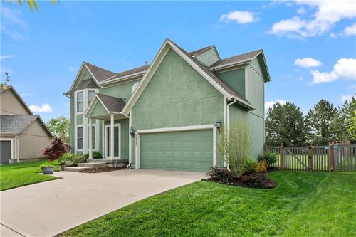 24987 W 150th Ct, Olathe, KS, 66061-8527 | Card Image