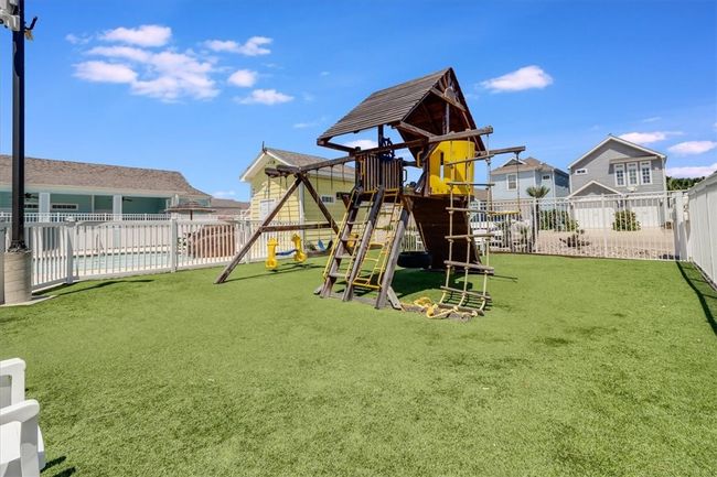 UNIT-201 - 2212 State Highway 361, Townhouse with 3 bedrooms, 3 bathrooms and 2 parking in Port Aransas TX | Image 38