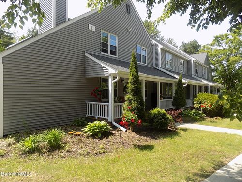 1a-880 East St, Lee, MA, 01238-9127 | Card Image