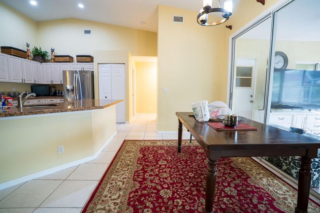 165 Cypress Trce, House other with 4 bedrooms, 3 bathrooms and null parking in Royal Palm Beach FL | Image 17