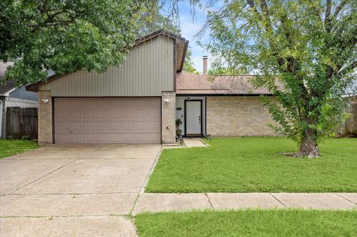 11526 Villa Heights Dr, Houston, TX, 77066-5109 | Card Image