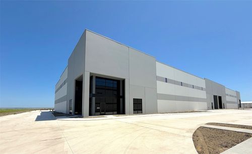 300-21959 Us Highway 79, Taylor, TX, 76574-5698 | Card Image