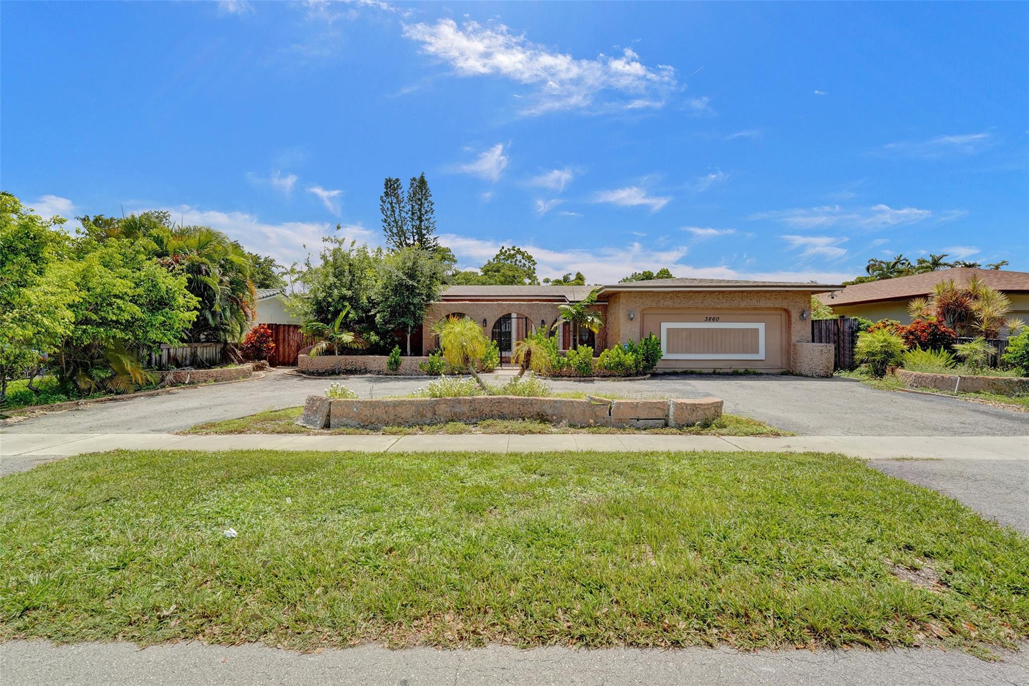 42nd Ter, Hollywood, FL 33021