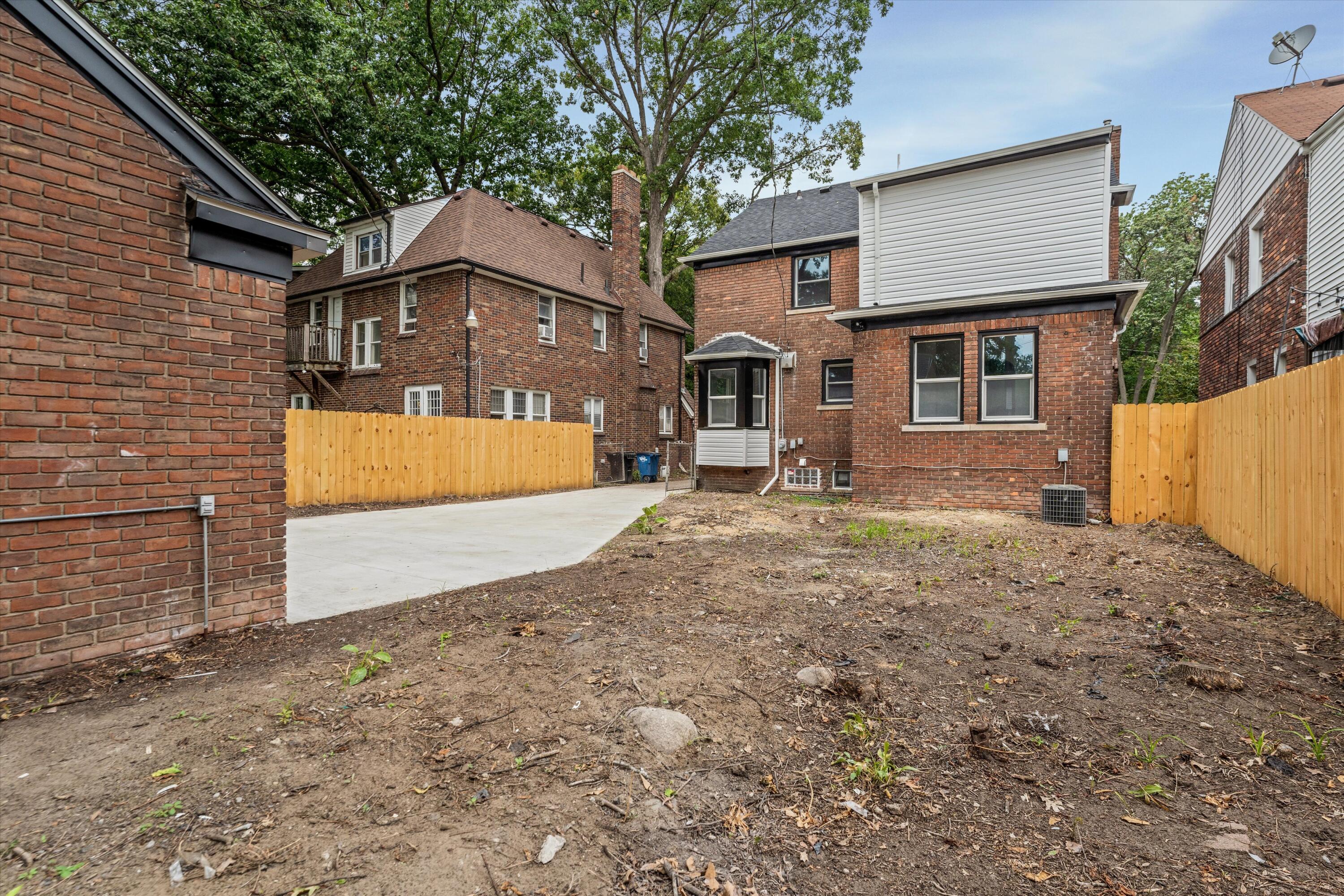 Residential in Detroit 4