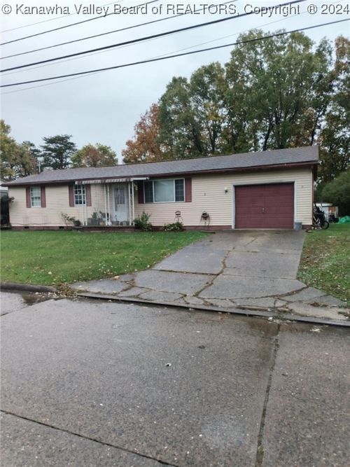 277 Wood St, Davisville, WV, 26142-8762 | Card Image