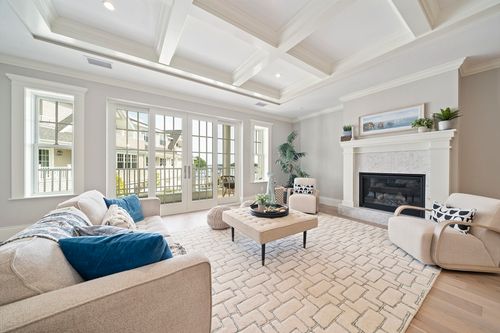 211-128 Elm St, Cohasset, MA, 02025-0166 | Card Image