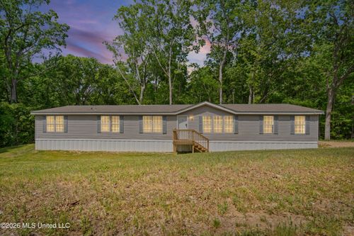 258 Coles Point Rd, Batesville, MS, 38606-5705 | Card Image