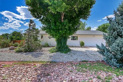 197 S Circle Drive, House other with 6 bedrooms, 2 bathrooms and 2 parking in Pueblo West CO | Image 2