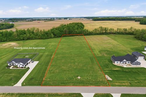 766 Olivers Trl, Wilmington, OH, 45177-9812 | Card Image