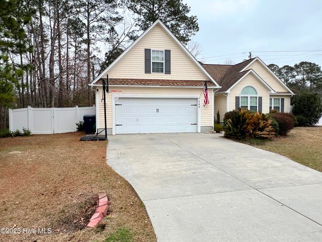205 Cherry Blossom Ln, House other with 4 bedrooms, 2 bathrooms and 2 parking in Havelock NC | Image 5