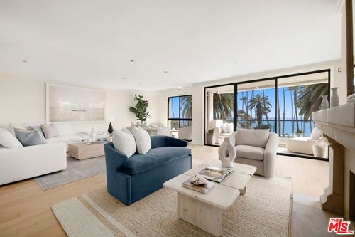 phe-701 Ocean Ave, Santa Monica, CA, 90402-2631 | Card Image