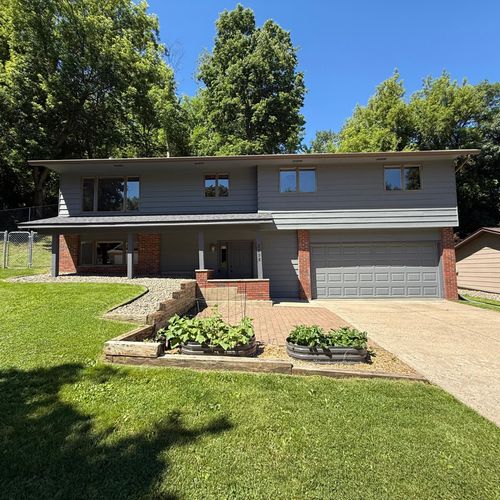2298 Brooks Ave, Red Wing, MN, 55066-3939 | Card Image