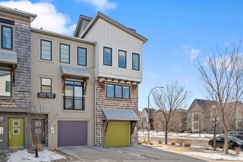 102 Walden Cir Se, Calgary, AB, T2X0Y4 | Card Image