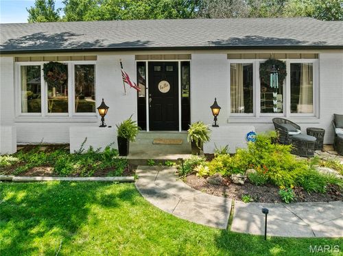 45 Orange Hills Dr, Chesterfield, MO, 63017-3248 | Card Image