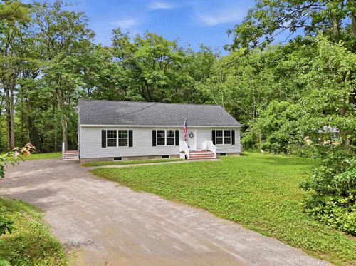32 Andrews Rd, Tilton, NH, 03276-5211 | Card Image