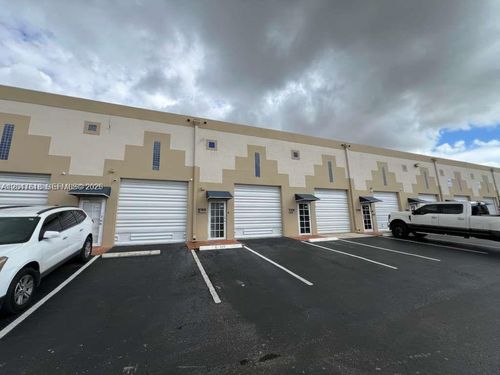 e106-10431 Nw 28th St, Doral, FL, 33172-2170 | Card Image