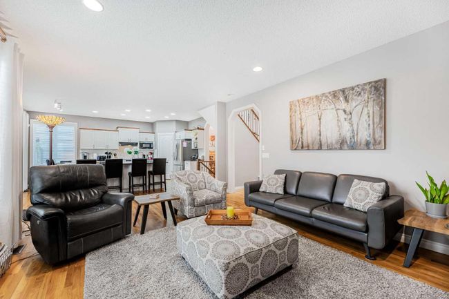 11 Chapala Terrace Se, Home with 4 bedrooms, 3 bathrooms and 4 parking in Calgary AB | Image 23