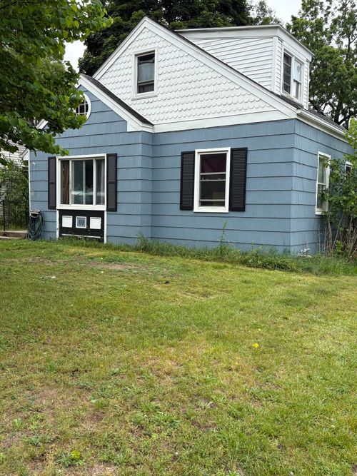 69 Coolidge Ave W, Battle Creek, MI, 49037-2715 | Card Image