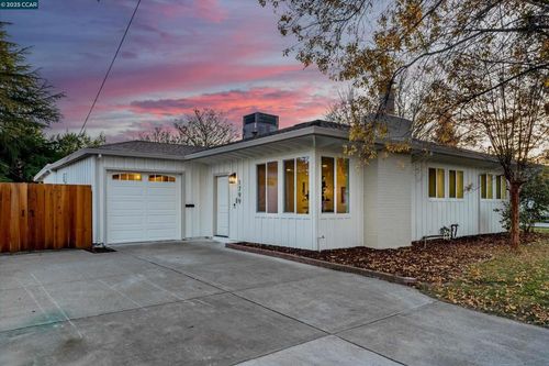 1799 Sierra Ave, Napa, CA, 94558-2865 | Card Image