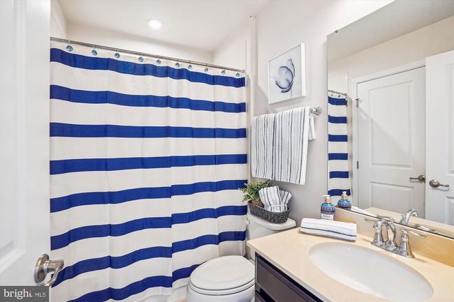 43436 Apple Orchard Sq, Townhouse with 4 bedrooms, 5 bathrooms and null parking in ASHBURN VA | Image 51