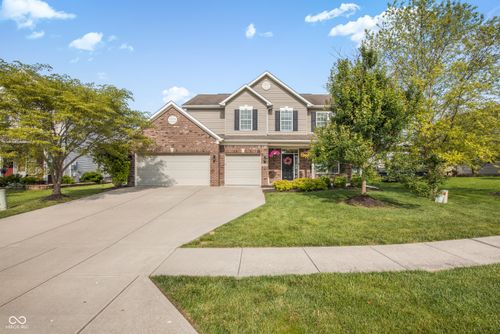 5237 Montevideo Dr, Plainfield, IN, 46168-8473 | Card Image