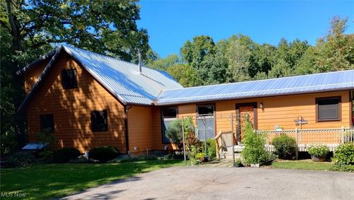 43311 Peck Wadsworth Rd, Wellington, OH, 44090-9666 | Card Image