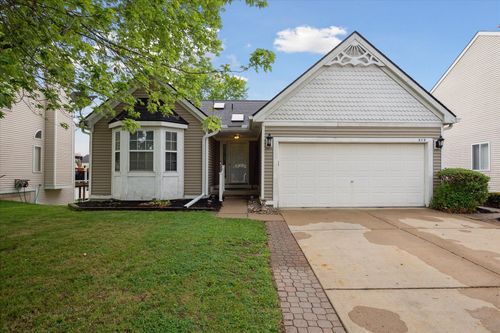 579 Thornhill Ct, Belleville, MI, 48111-4929 | Card Image
