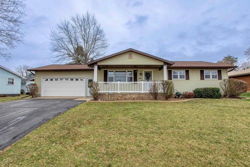 2008 Pershing Road, NEW LONDON, WI, 54961 | Card Image