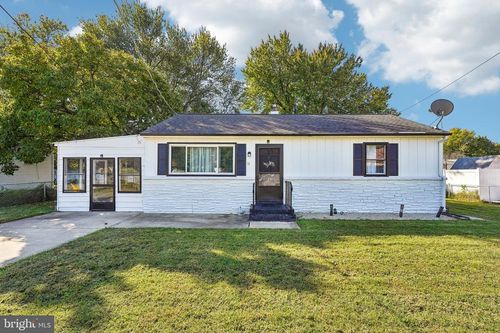 13 Park Ave, PENNSVILLE, NJ, 08070-2017 | Card Image