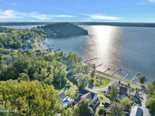 2 Leeward Ln, Saratoga Springs, NY, 12866-7297 | Card Image