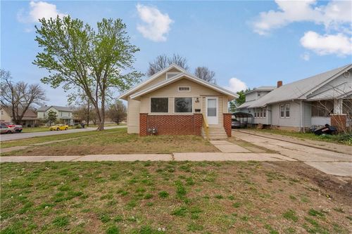 620 W Chestnut St, Independence, KS, 67301-3336 | Card Image