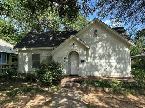 217 20th St Se, Paris, TX, 75460-6181 | Card Image