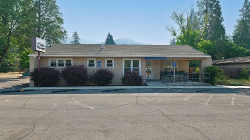 21990 Highway 62, Shady Cove, OR, 97539-9717 | Card Image
