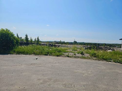 427 Verna Crt, Sudbury, ON, P3A0B5 | Card Image