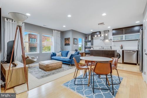 apt-200-1220 Holbrook Ter Ne, WASHINGTON, DC, 20002-2753 | Card Image