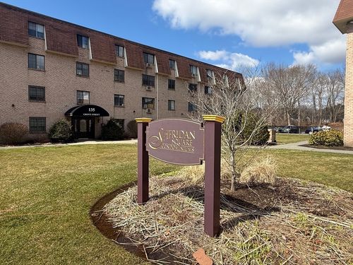 123-135 Grove St, Rockland, MA, 02370-2330 | Card Image