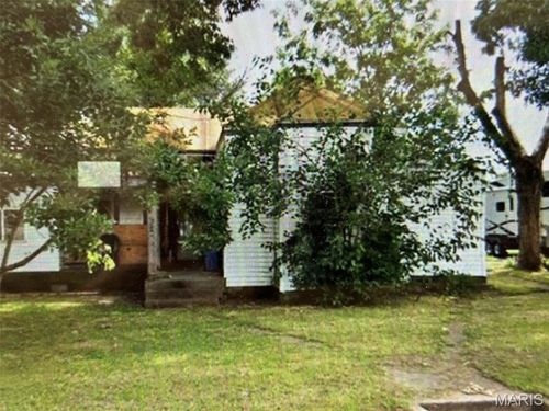 209 S Spring St, Perryville, MO, 63775-2637 | Card Image