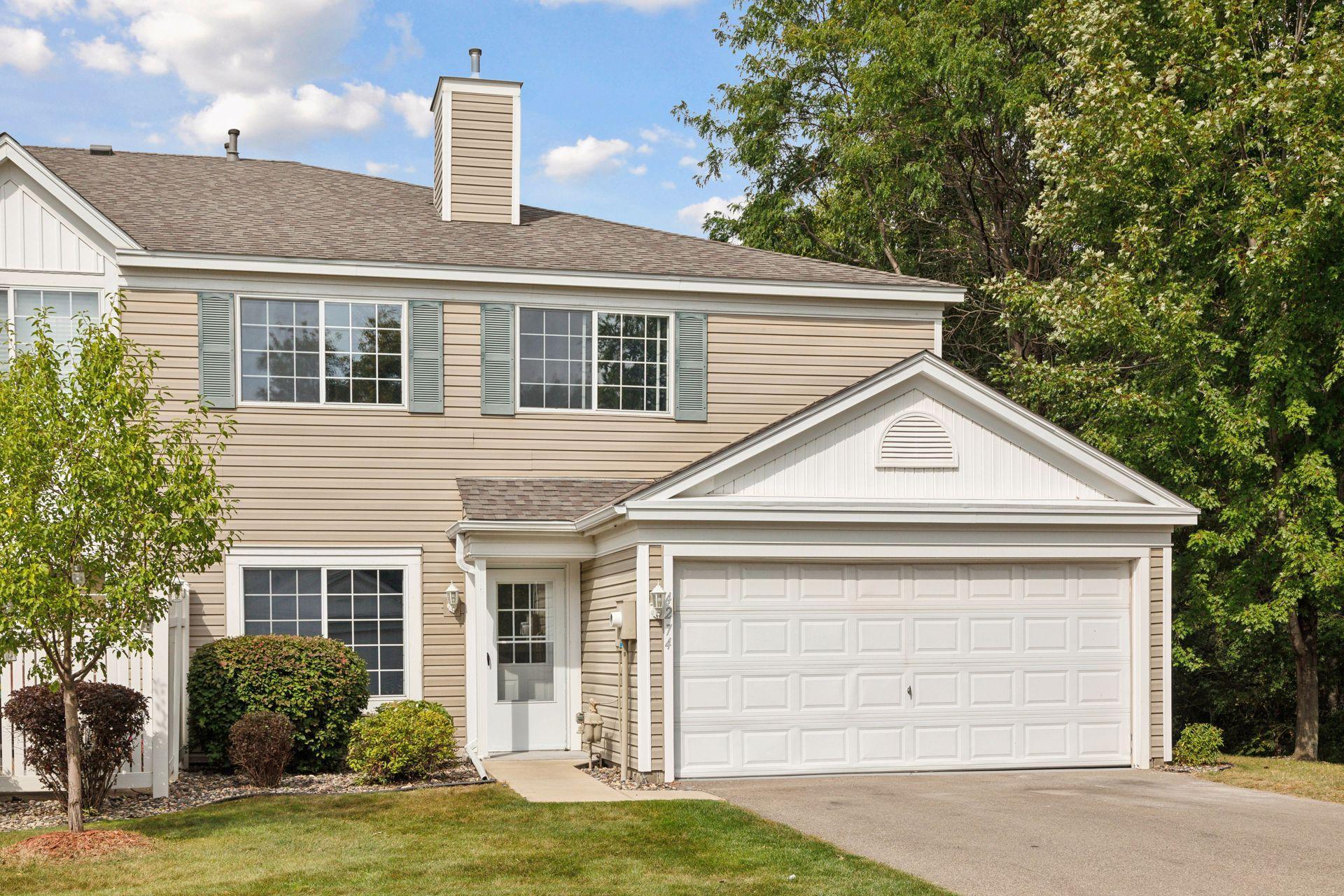 Meghan Ln, Saint Paul, MN 55122