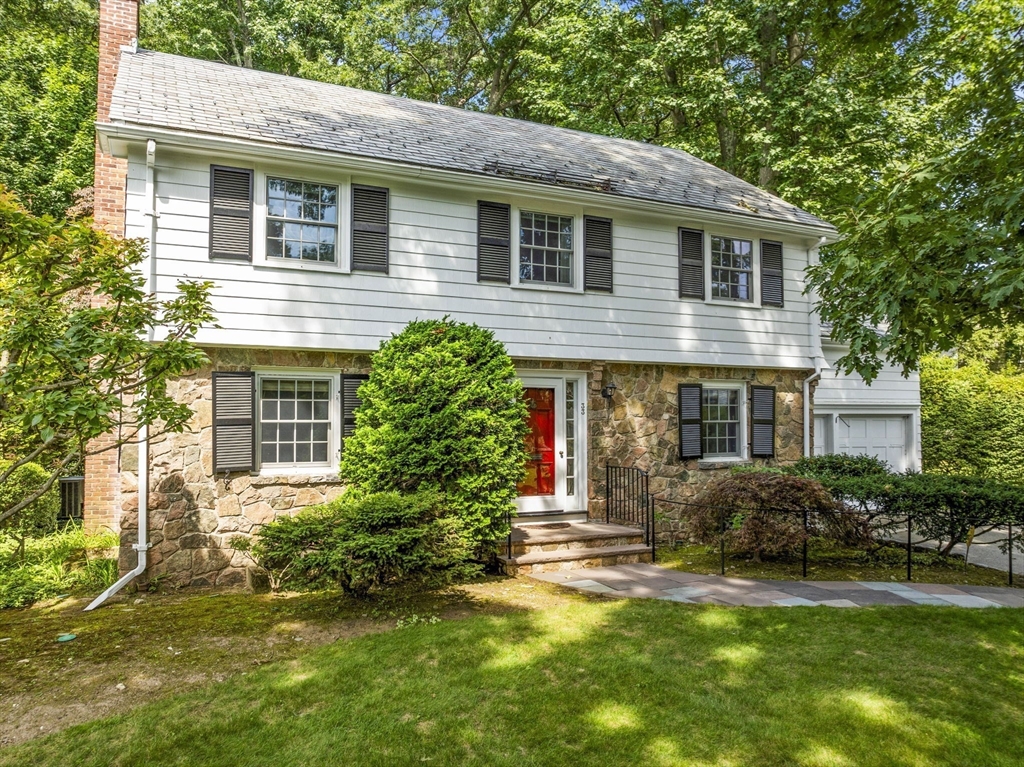 Thackeray Rd, Wellesley Hills, MA 02481